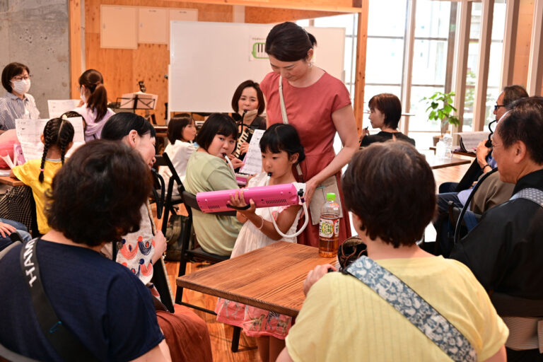 鍵盤ハーモニカ